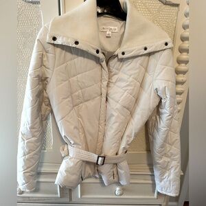 White House Black Market White Puffer Coat and  Belt Size Small